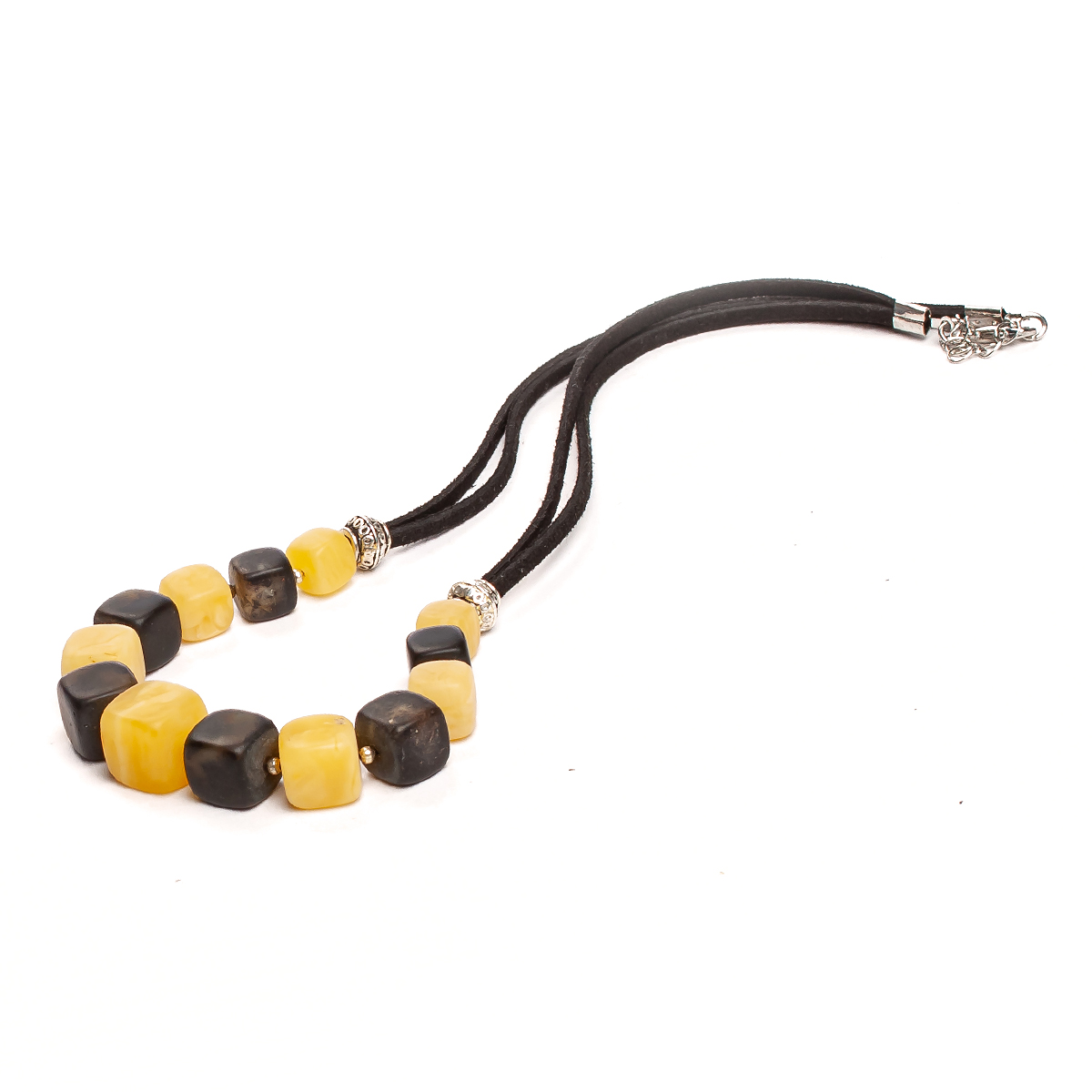 Колье из янтаря