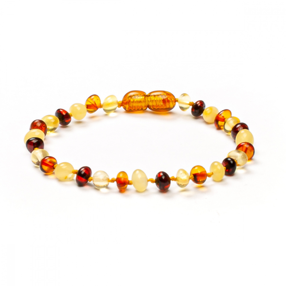 Браслет из янтаря детский на замке